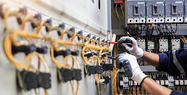 Professional Electrician technician working in Marine City, MI